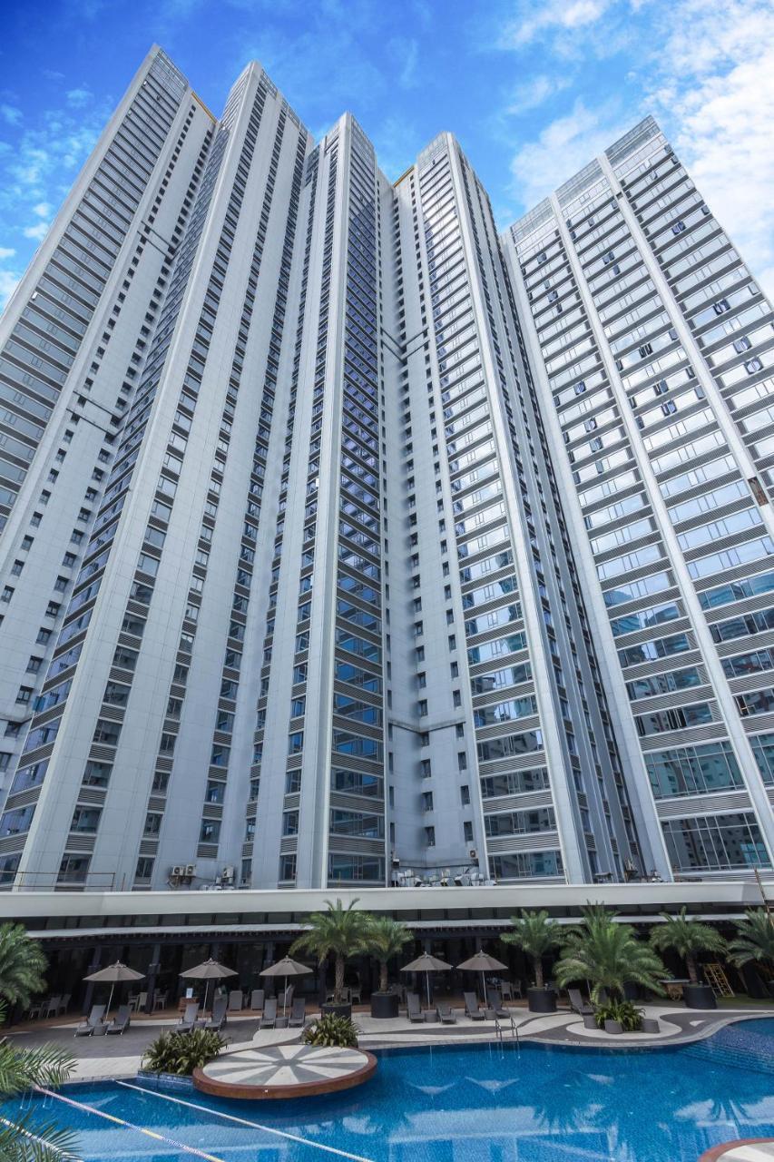 The Alpha Suites Макати Экстерьер фото